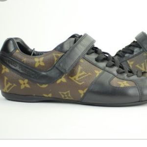 ⚔️SOLD ⚔️Louis Vuitton Globe-Trotter Sneakers 👟